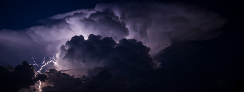 Single cell thunderstorm cloud